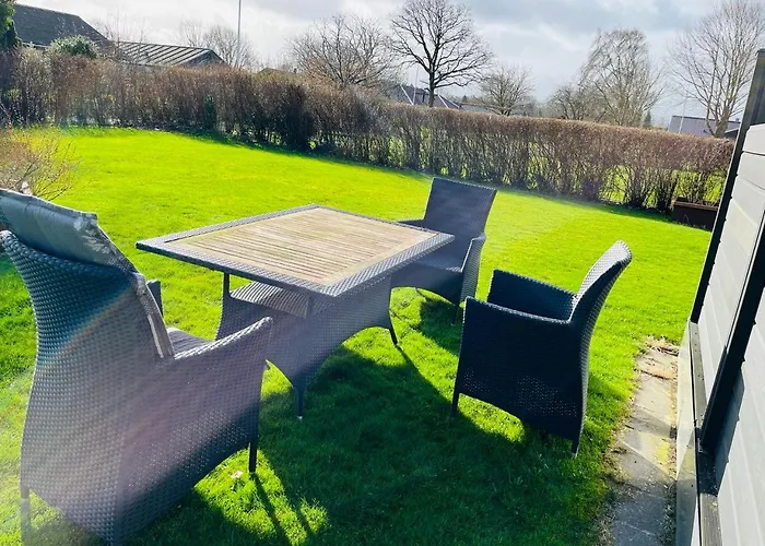 Проживание в семье Private In Center Of